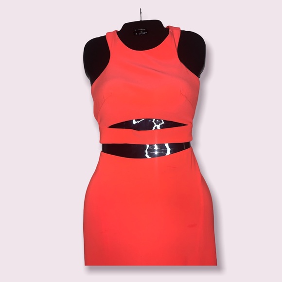 La Femme Coral Prom Dress Size 4 Petite - Picture 5 of 11